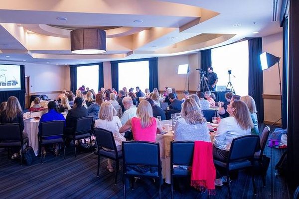 5 Activités de Team Building qui renforceront la cohésion de votre équipe
