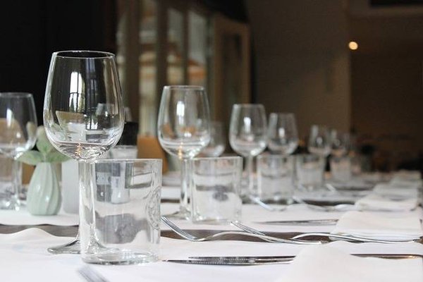 Comment organiser un séminaire ou un événement d'entreprise avec repas d'affaires à Paris ?
